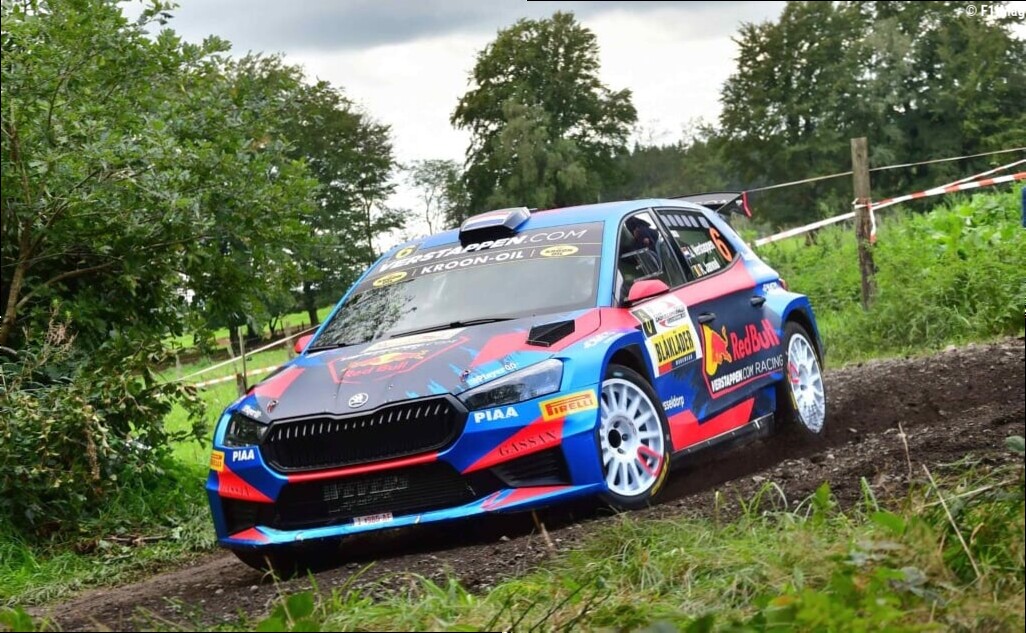 Jos Verstappen veut convaincre Max de tester le rallye, mais les embûches ne manquent pas