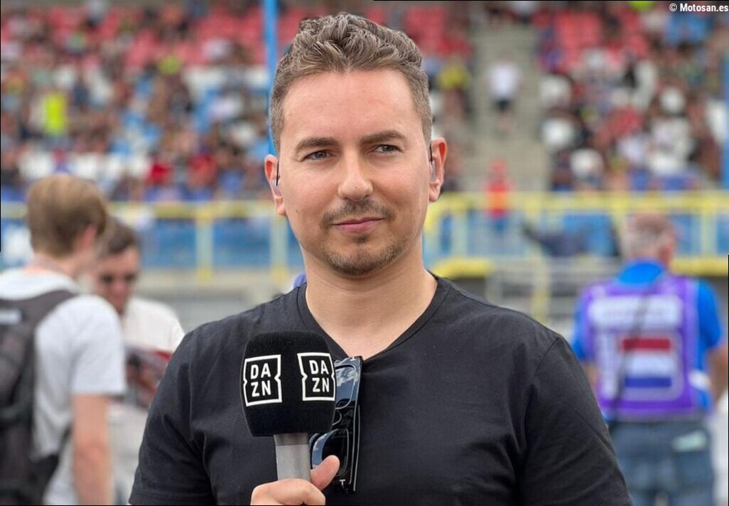 Lorenzo: «Márquez ha sido agresivo con Martín y ha hecho que se saliese en esa chicane»