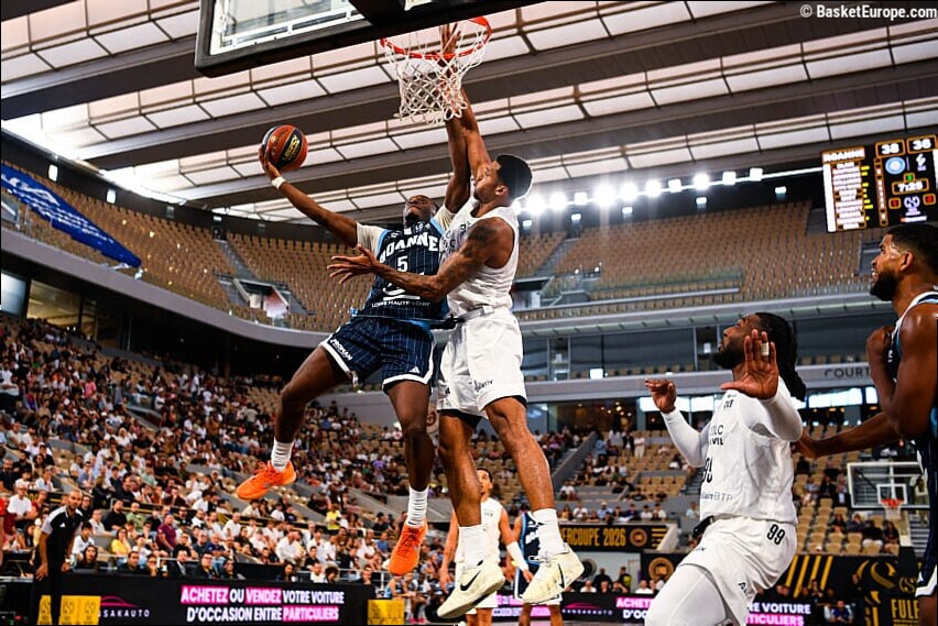 Victoire de TJ Parker (Roanne) sur l'ASVEL de son frère Tony : "Je ne fais pas attention à qui est en face"