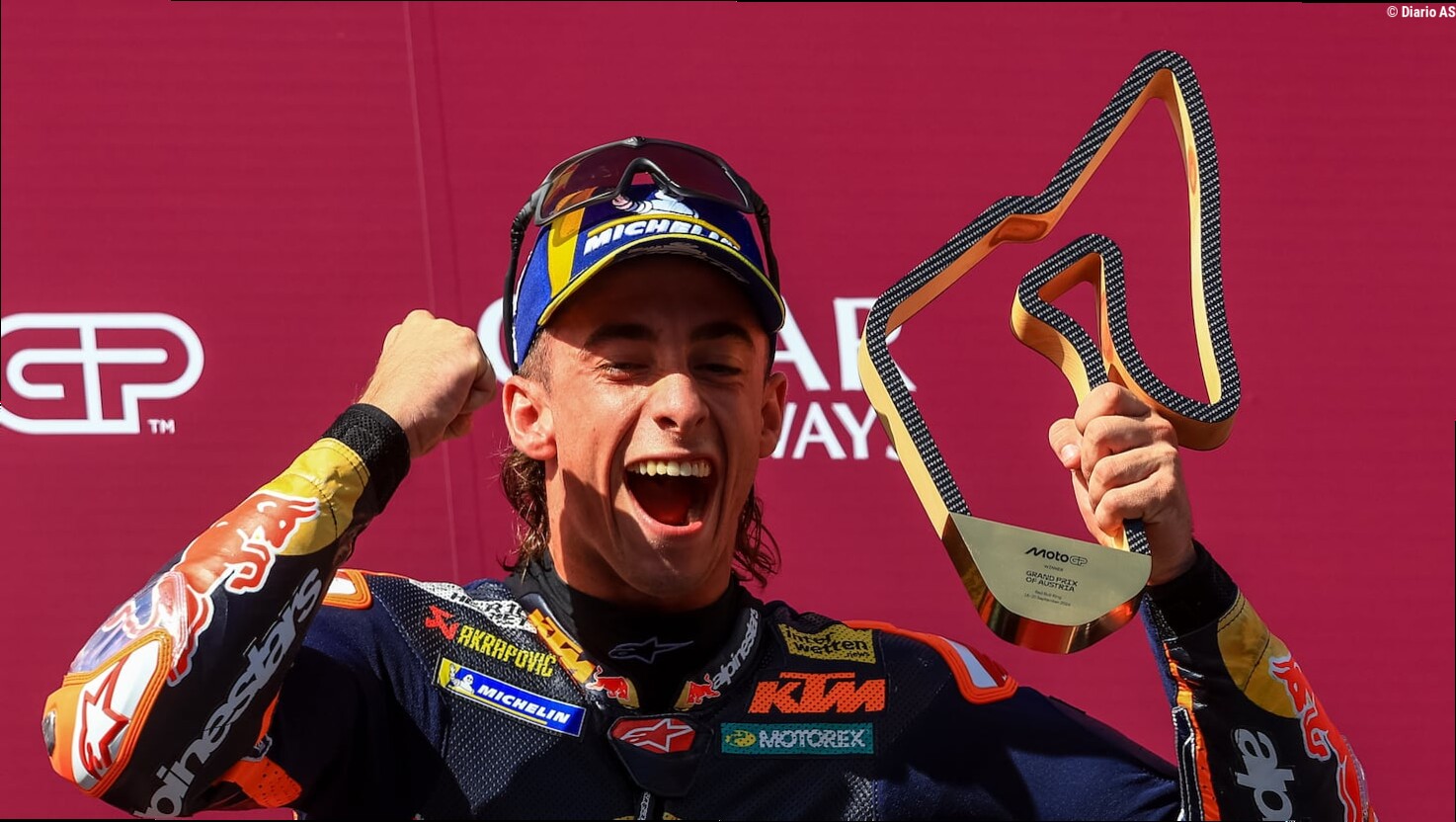 KTM premia a Acosta