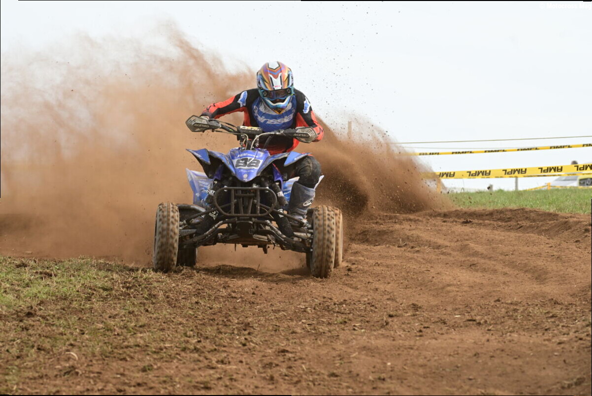 Photos : le motocross AMPL de Tenneville en images
