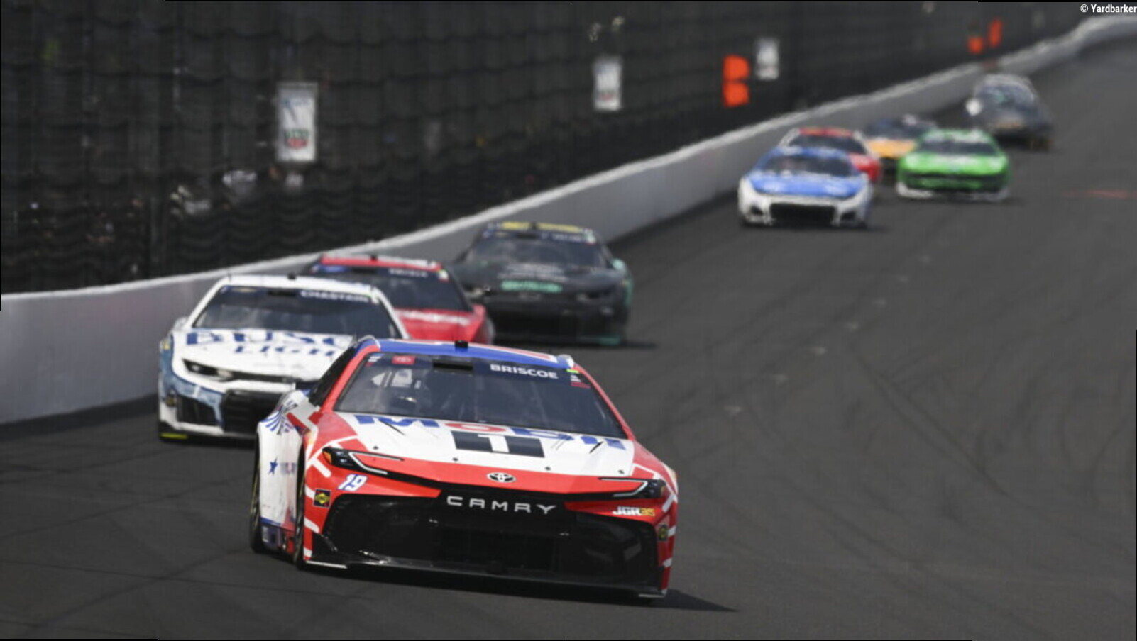 NASCAR Changed the Chase. But Its Biggest Stories Are Happening Elsewhere