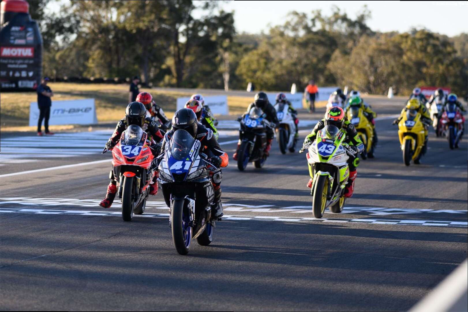 ASBK: Yamaha Australia Continues BLU CRU R3 Cup Sponsorship
