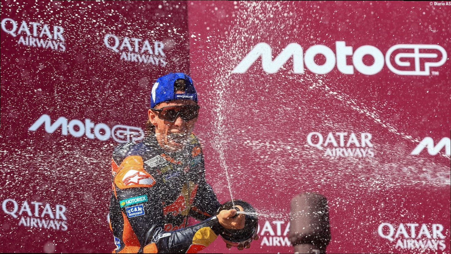 Crivillé bendice la entrada de Acosta en su club de ganadores