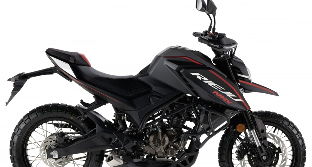 Rieju NKX 125: una naked que se atreve con algo más que la ciudad