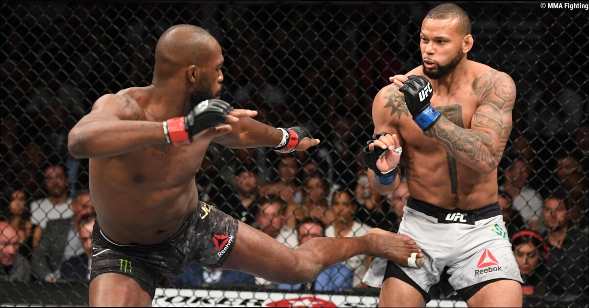 Should MMA ban oblique kicks? A fighter who had his knee torn in a UFC title fight weighs in