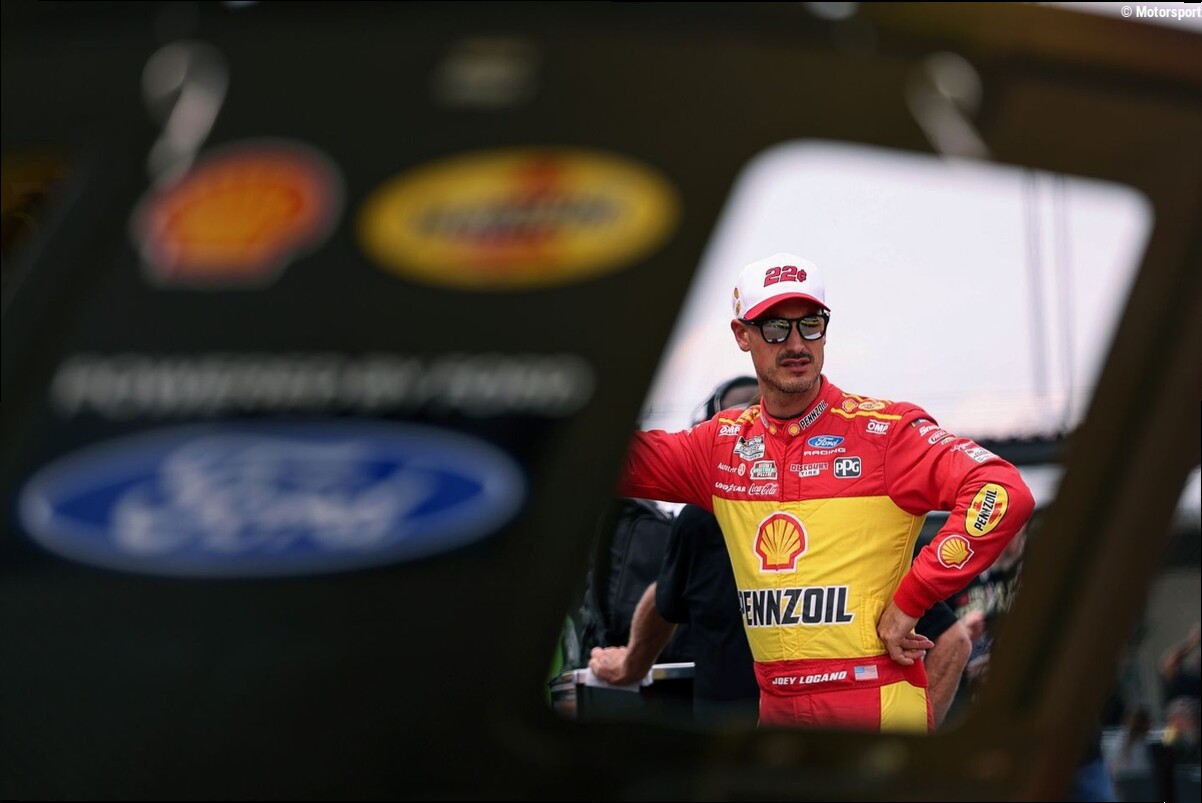 Joey Logano's Kansas 'pole' is another #4theHaters moment