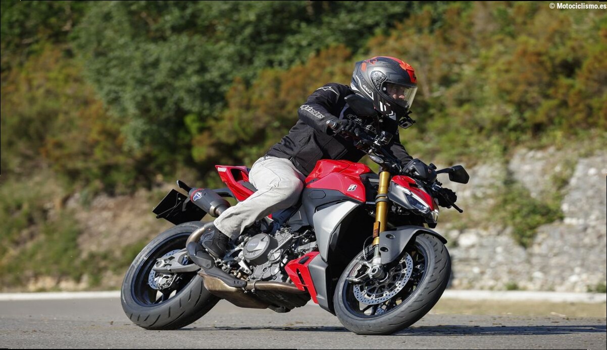 Ducati Streetfighter V2 S en el Master Naked Test, una fórmula magistral