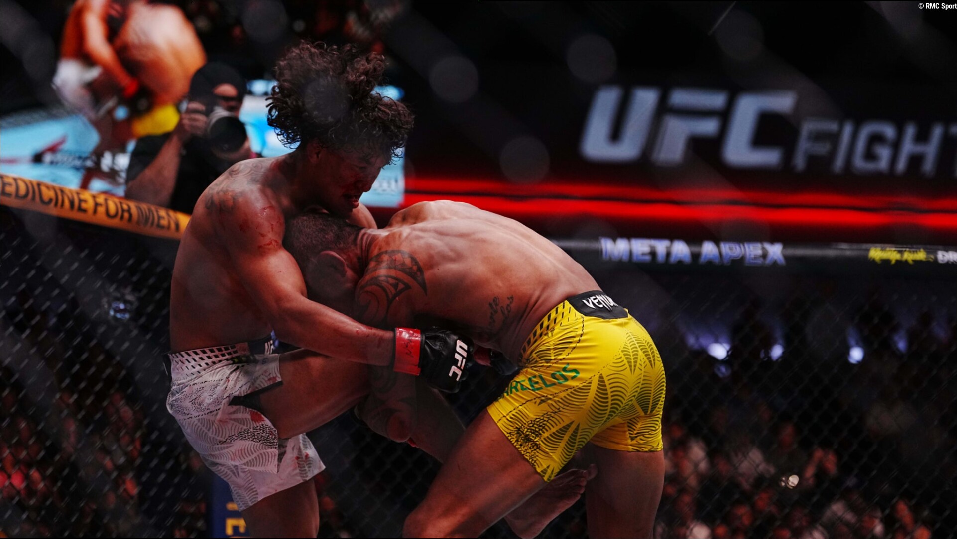 UFC: Barcelos battu par Rosas Jr et transporté à l'hôpital après des images très inquiétantes