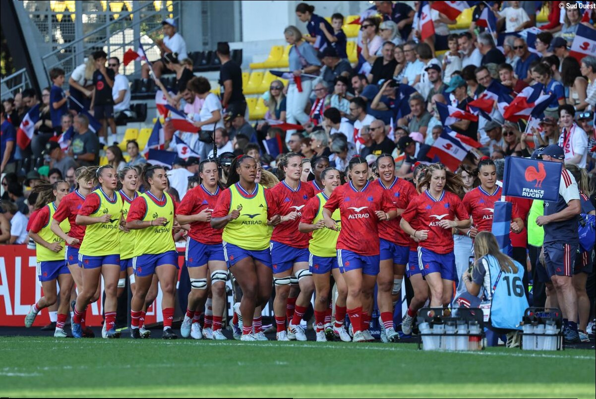 En images. Pour le XV de France féminin, superbe vainqueur du Canada (21-5), La Rochelle reste synonyme de fête