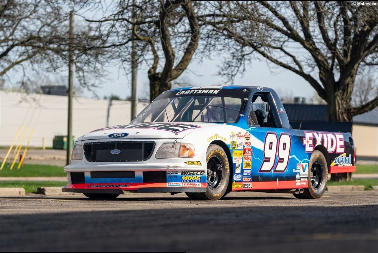 Kurt Busch buys NASCAR truck from his rookie season for $110,000 at auction