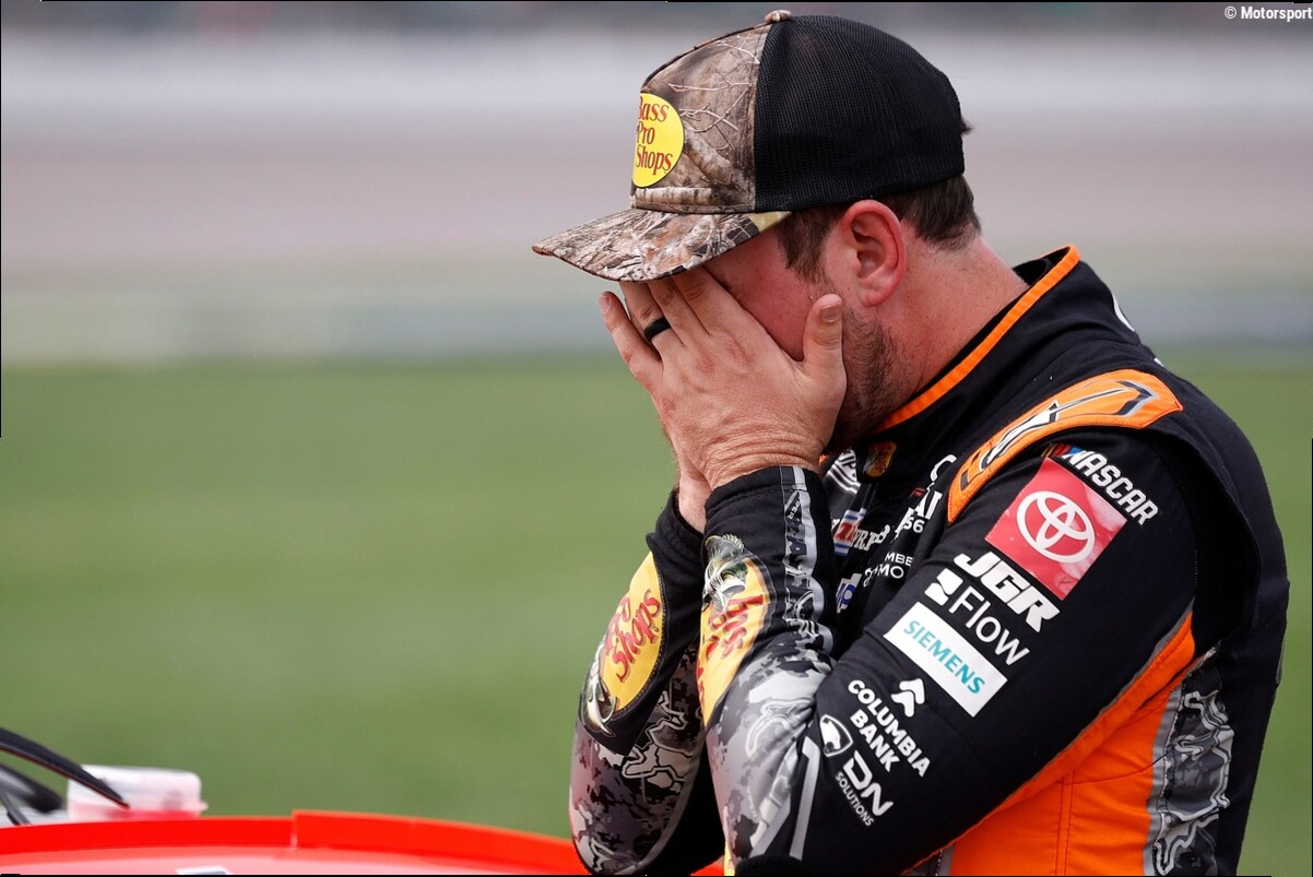 Chase Briscoe went into "desperation mode" chasing Kyle Larson at Kansas