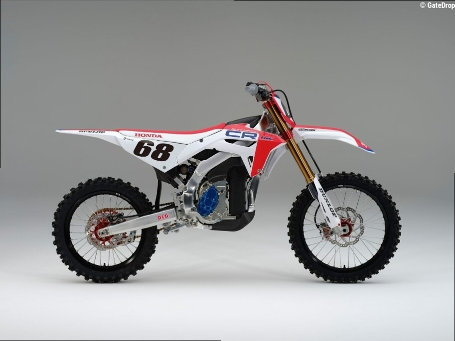Honda and Yamaha to show their electric dirtbikes at Ernee MXoN