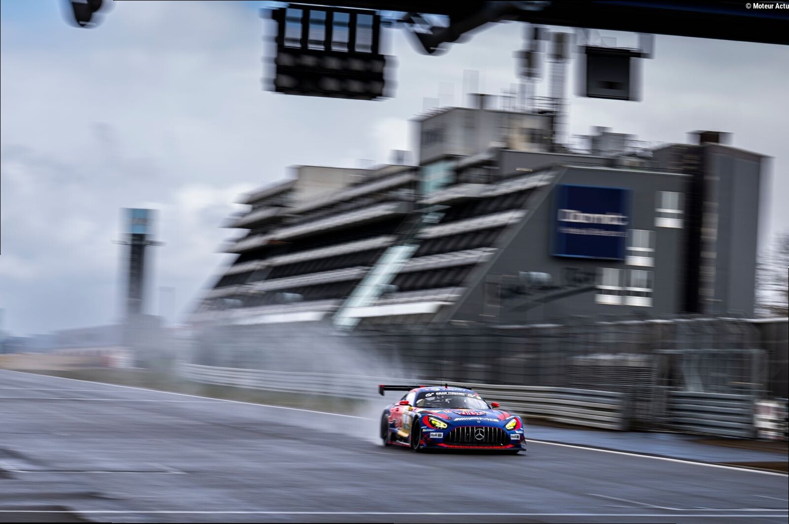 Max Verstappen en Mercedes GT3 à Portimão le 17 octobre