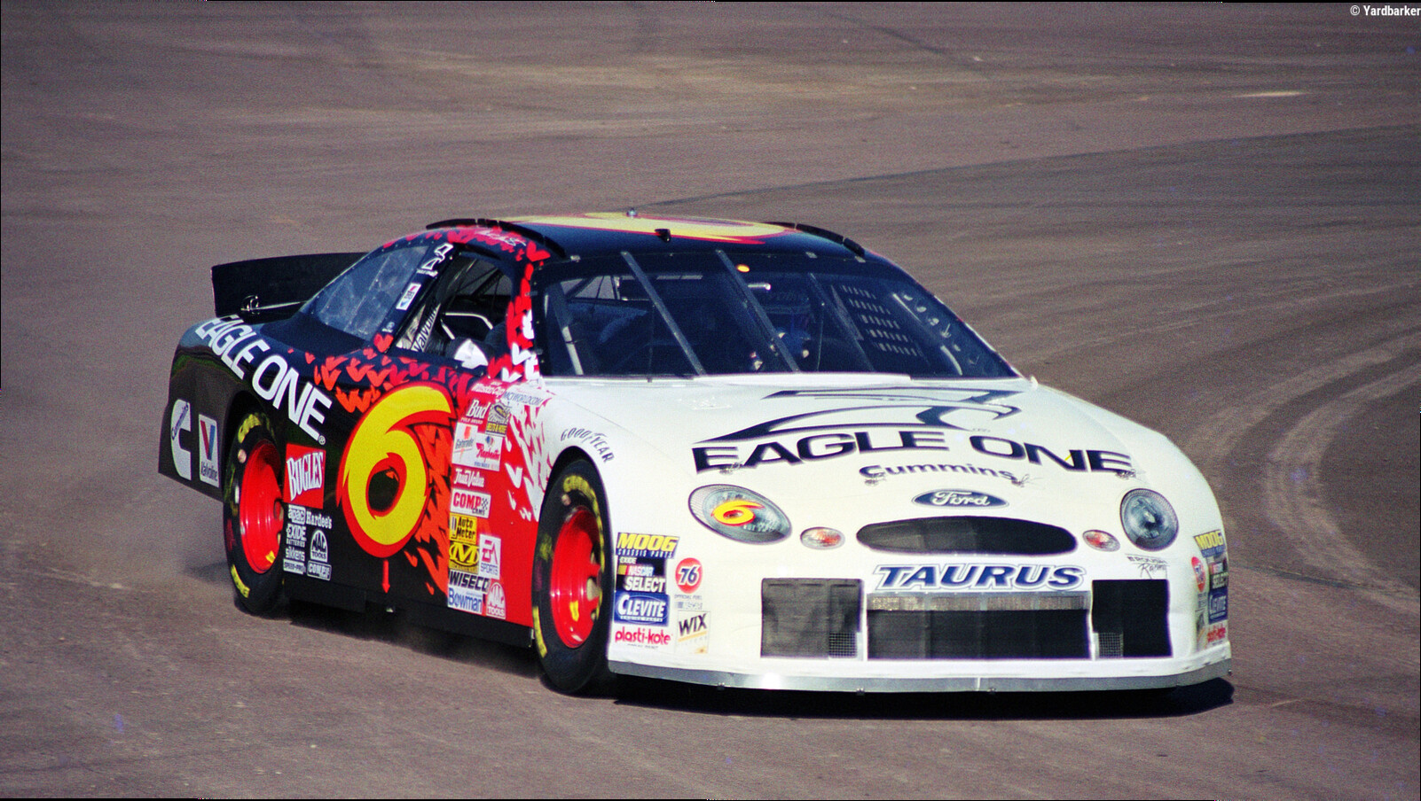 Mark Martin Reveals Broadcast Issue Blocking NASCAR From Eliminating Stage Racing