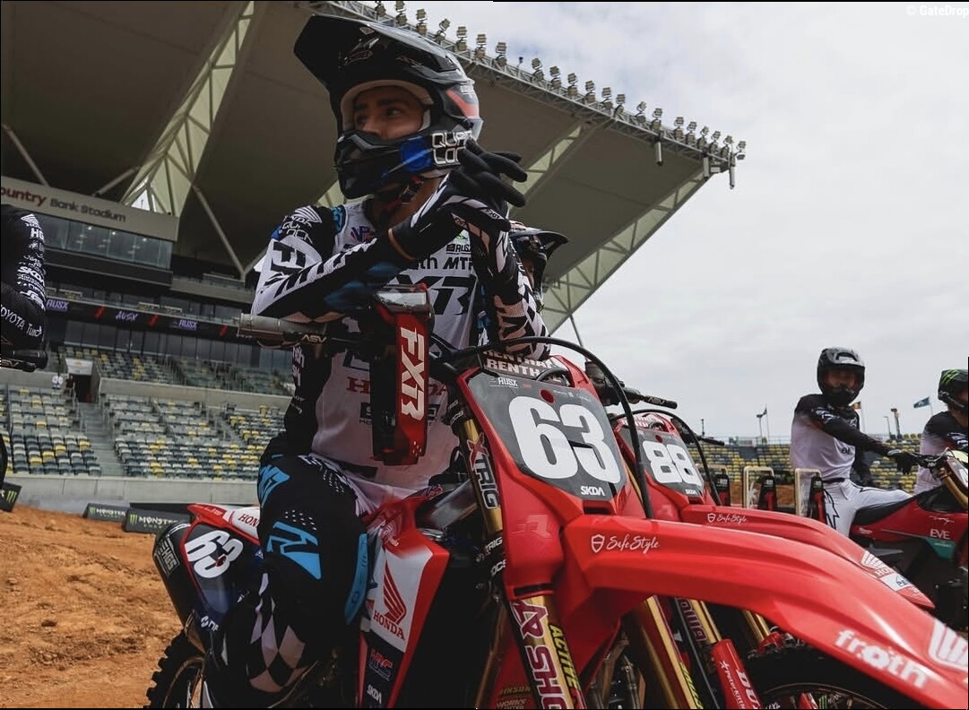 McAdoo signs for Quadlock Honda