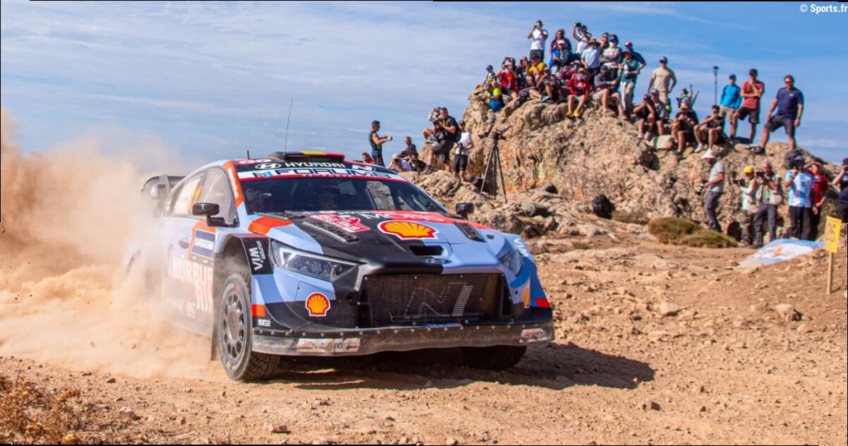 Rallye de Sardaigne: Thierry Neuville devant
