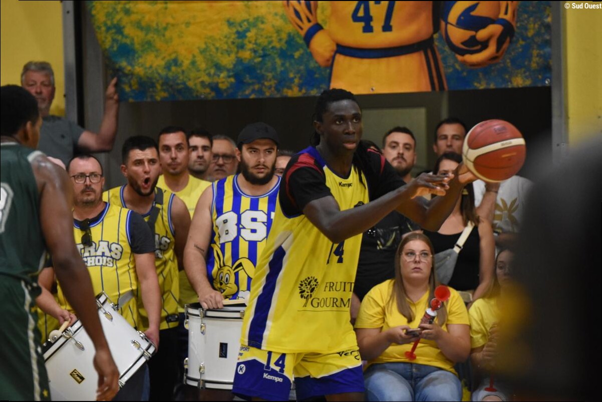 L'auberge espagnole seychoise, ou l'histoire d'un Malien et d'un Vénézuélien qui rejoignent un Américain pour jouer au basket