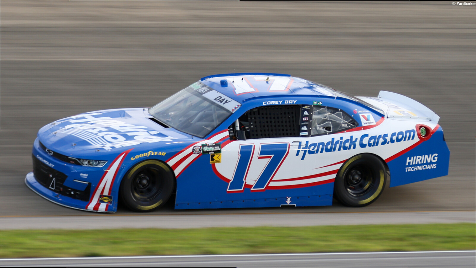 Corey Day wins pole for Focused Health 302 at Las Vegas