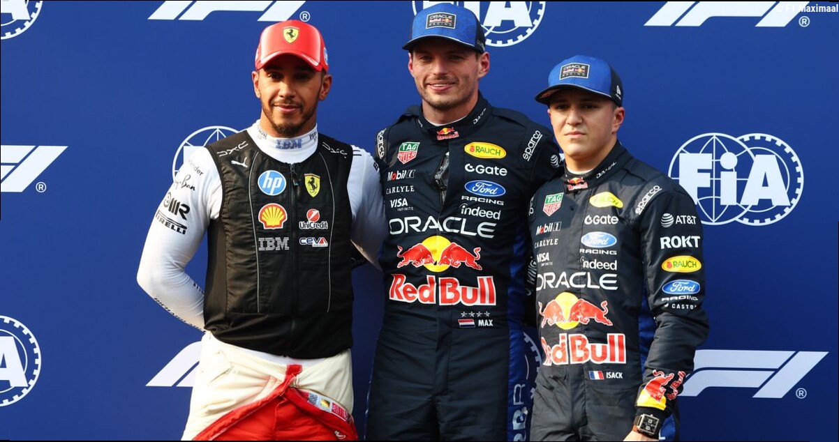 Hamilton ruikt kans naast Verstappen terwijl regen valt: "Dit wordt spannend"