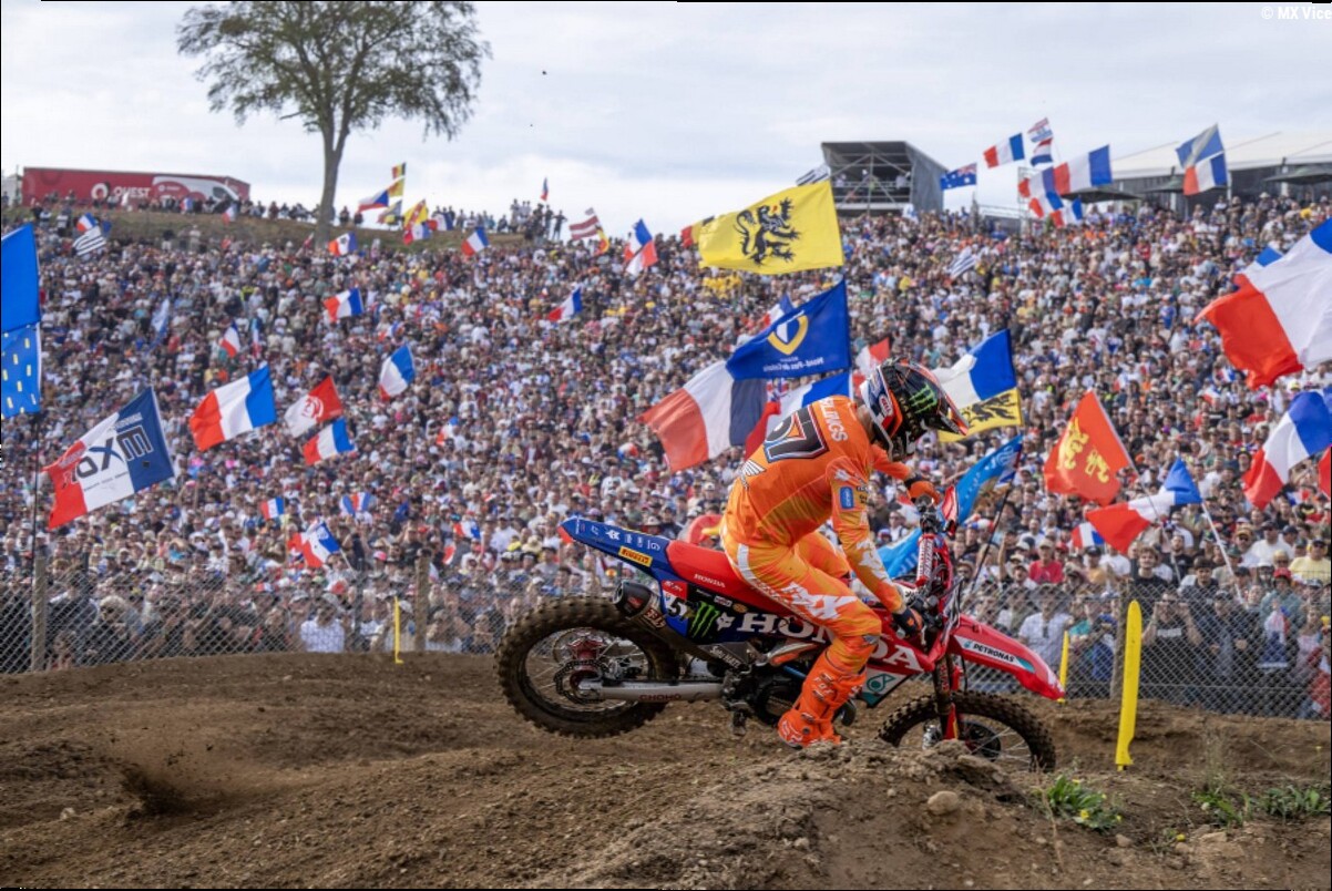 Jeffrey Herlings dominates Race 2 (MX2/MXOPEN) in Ernee