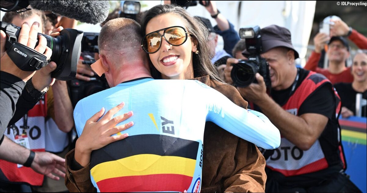 Evenepoel's wife Oumi addresses Belgian fans and media after Remco won the European Championships title