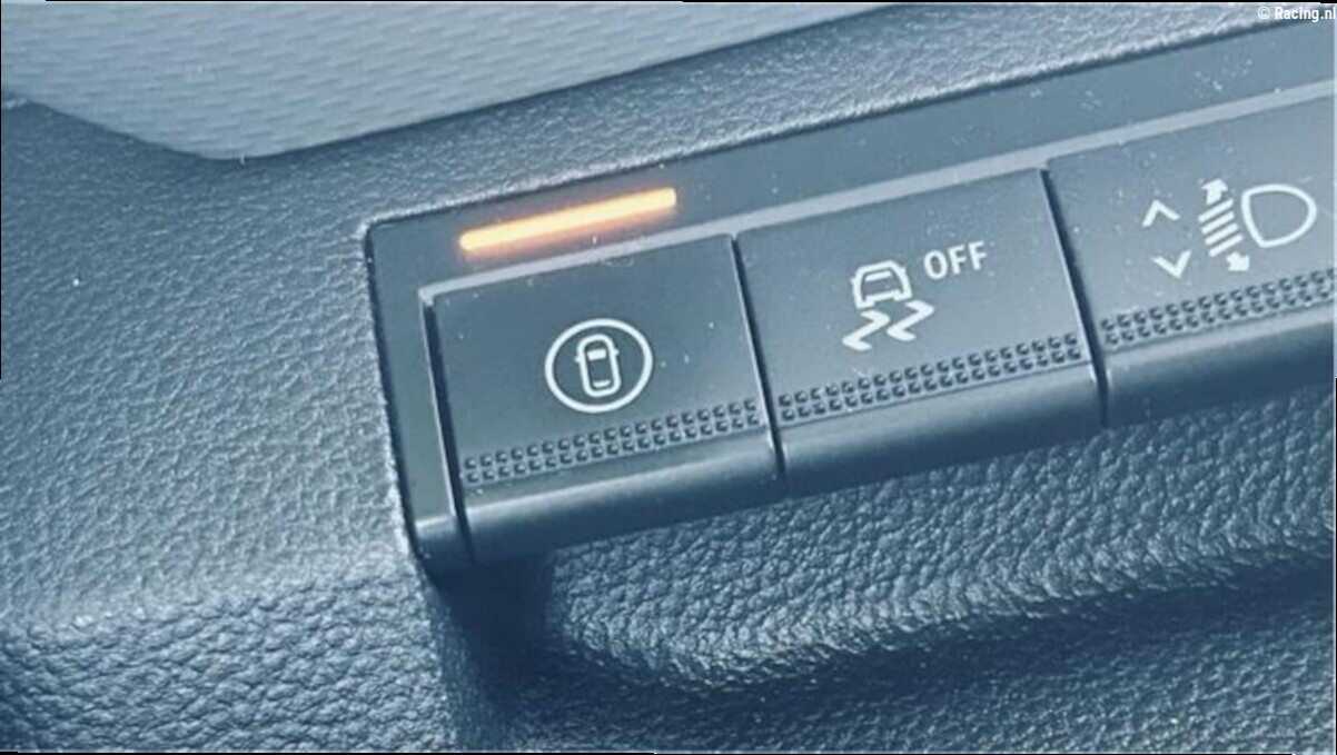 Dacia en Renault maken met één druk op de knop een einde aan controledrift van EU