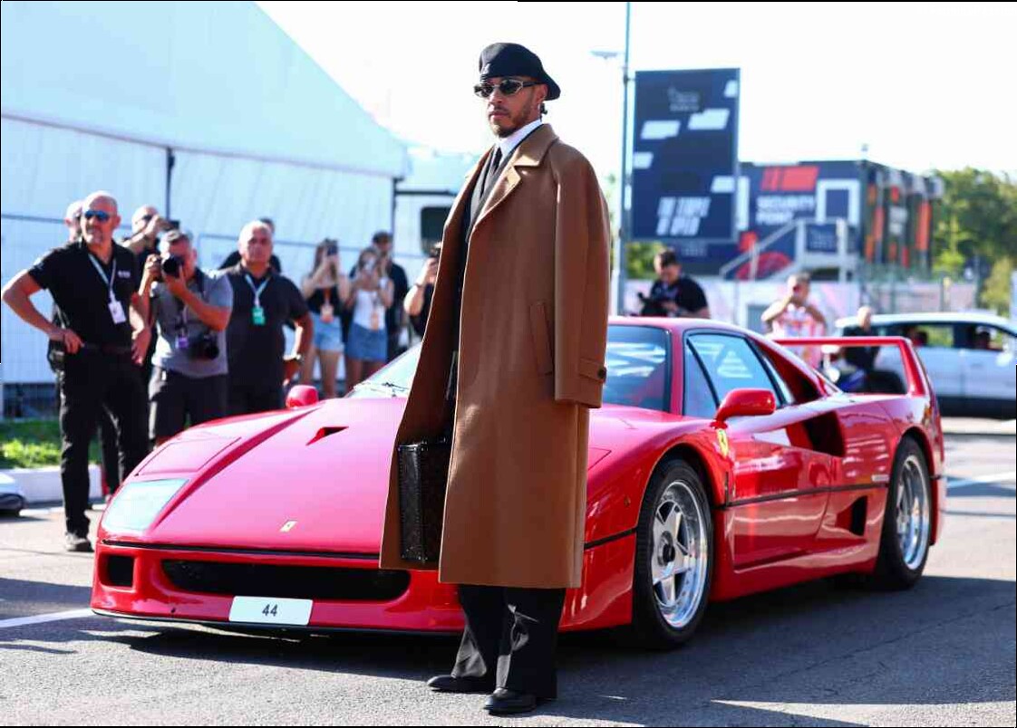 Lewis Hamilton ha pubblicato un documentario sul restauro della sua Ferrari F40 – VIDEO