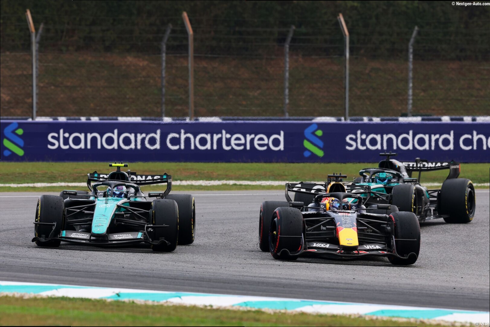 Red Bull ne s'attendait pas à gagner, prête à 'prendre des risques' pour la suite