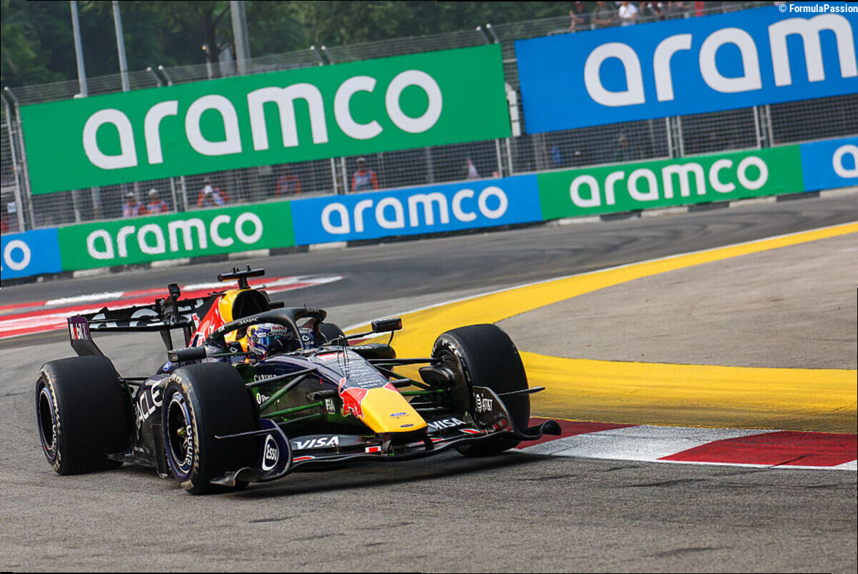 GP Singapore 2026, griglia di partenza della Sprint: Verstappen, pole sub iudice! Poi Russell e Leclerc. Hamilton 6° davanti 
