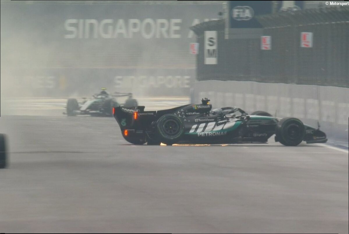 Vídeo F1: grave error de Russell cuando lideraba la sprint de Singapur