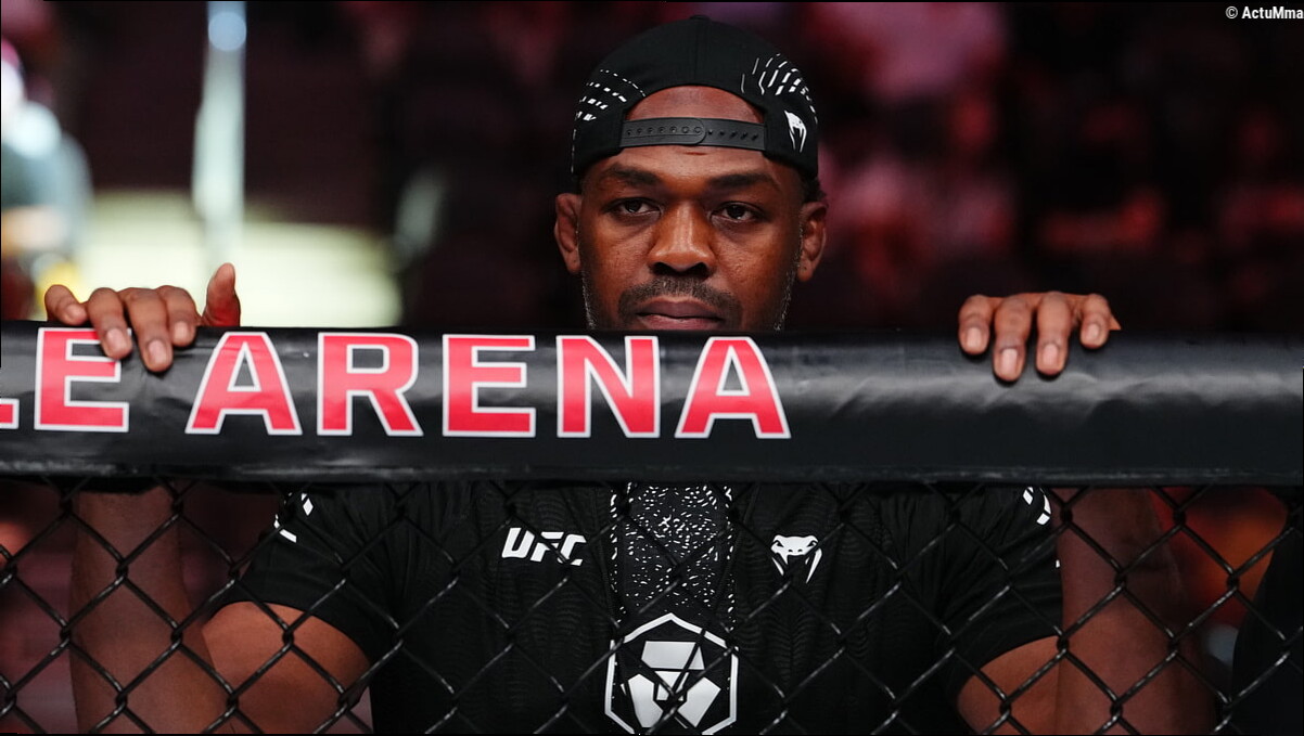 Retraité, Jon Jones fait une annonce pour la suite de sa carrière à l'UFC : « Je continue à me soumettre… »