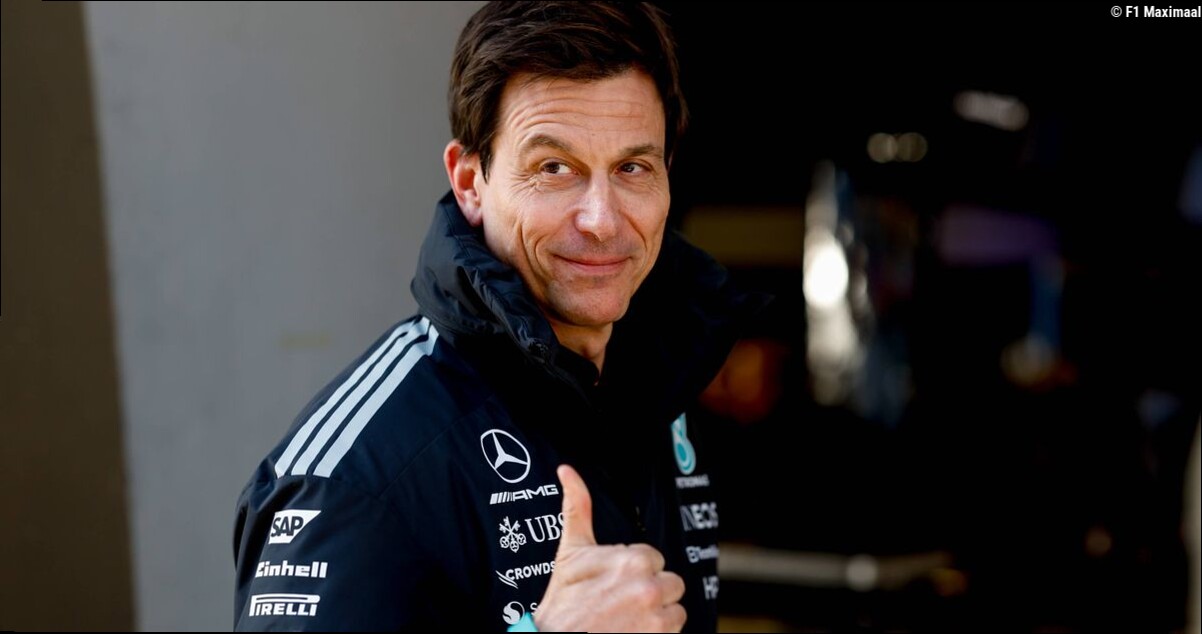 Wolff is vol ontzag voor 'duidelijk dominante' Verstappen: "Petje af"