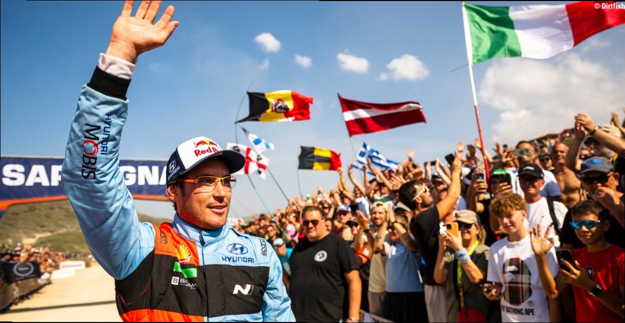 What does Neuville's "small break" from WRC mean?