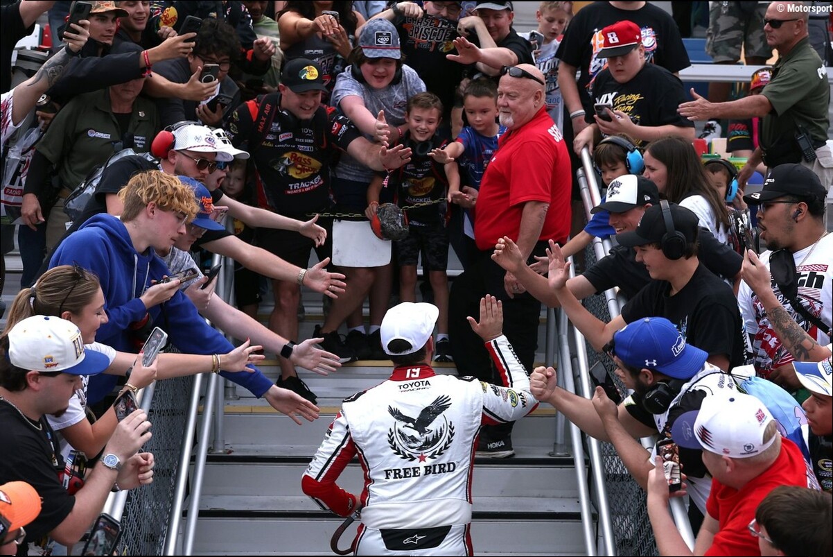 Winners and losers from NASCAR Cup at Charlotte after dramatic finish