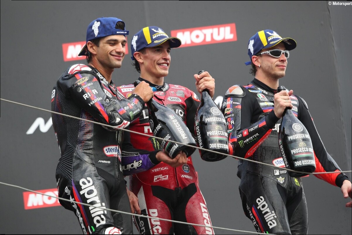 Tardozzi: "No tengo dudas de que en Aprilia acabarán dando órdenes de equipo; es lo lógico"