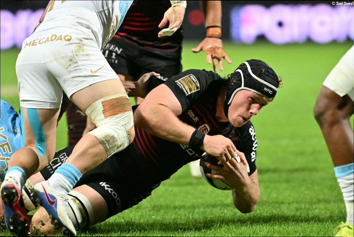 XV de France : Thibaud Flament devrait manquer les matchs du Championnat des nations, après s'être blessé contre Bayonne