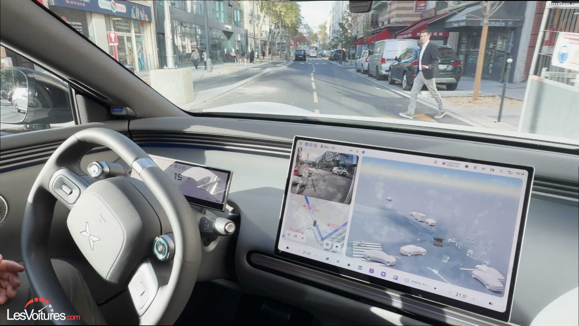 Mondial de l'Auto 2026 : Tesla et XPeng font rouler leur conduite assistée à Paris