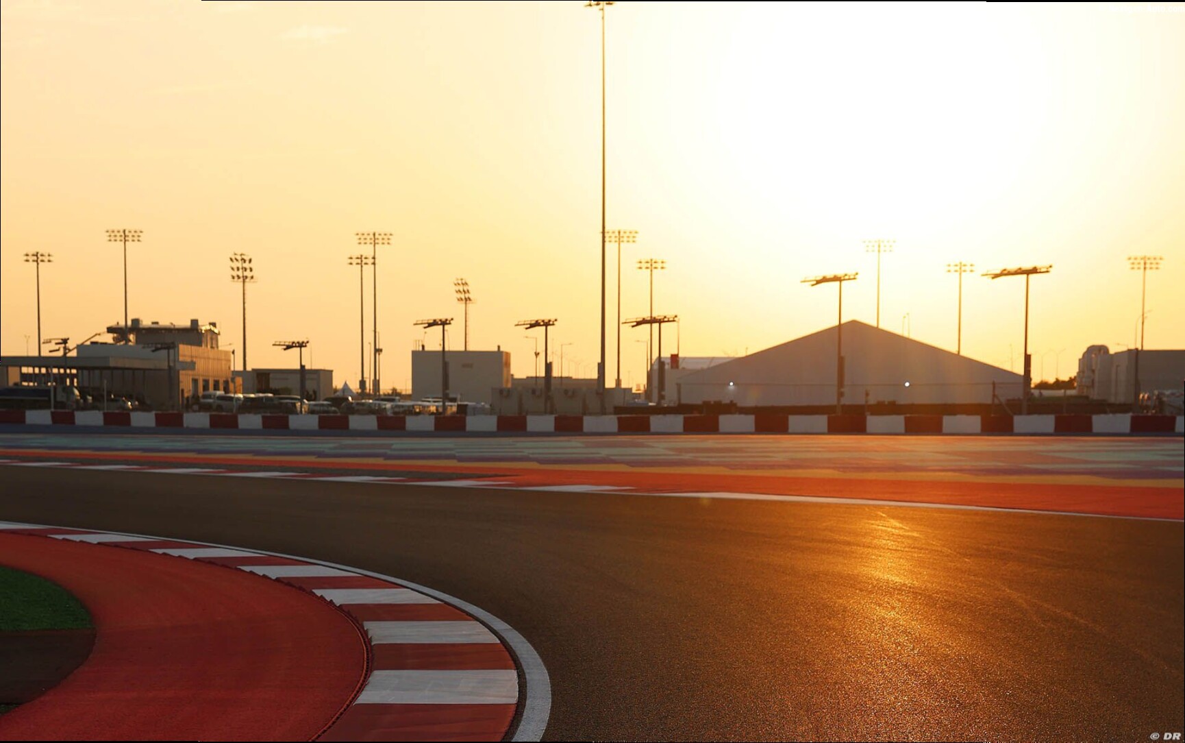 La F1 pourrait attendre encore un mois avant de trancher sur sa fin de saison