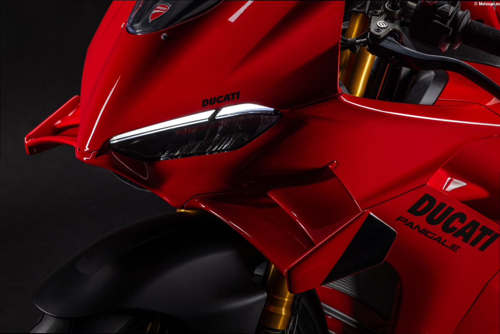 Del chasis monocasco a los 218 CV y tecnología de competición: así ha sido la evolución de la Ducati Panigale