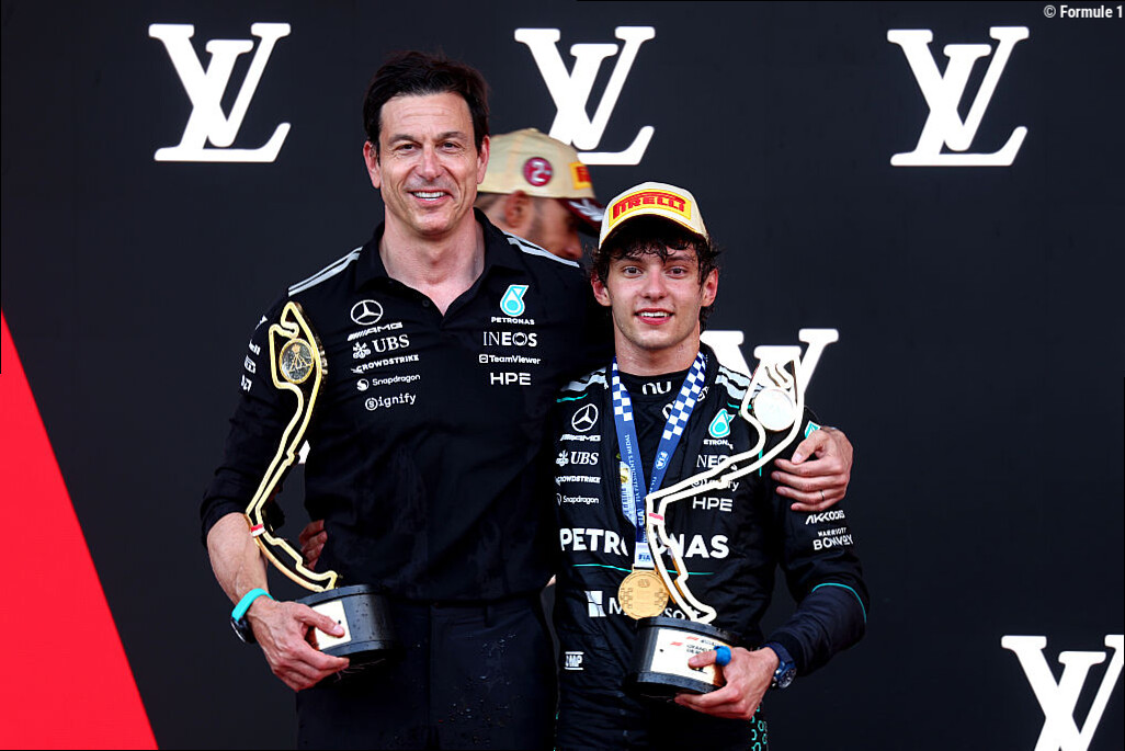 Toto Wolff blijft voorzichtig over titeljacht Kimi Antonelli: 'Je kunt altijd pech krijgen'