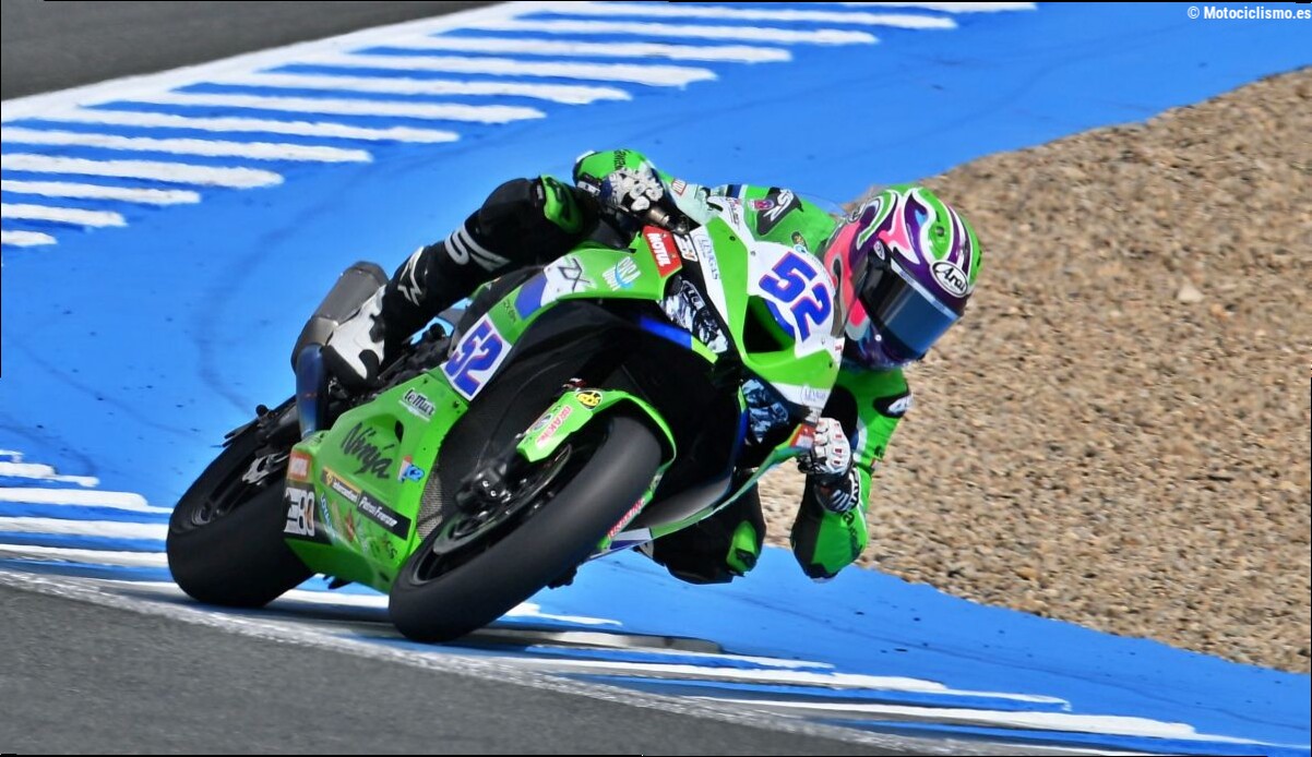 Jeremy Alcoba se lleva en Jerez la última victoria de la temporada en Supersport