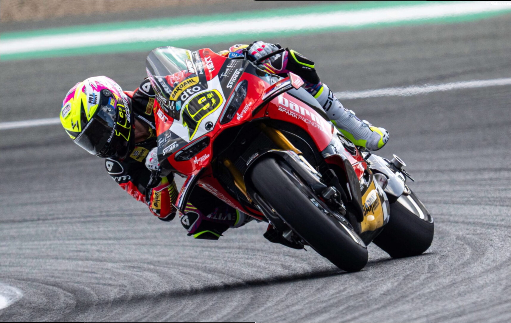 Bautista, sin asiento en WorldSBK 2027: «En muchos sitios se me han cerrado las puertas por el peso»