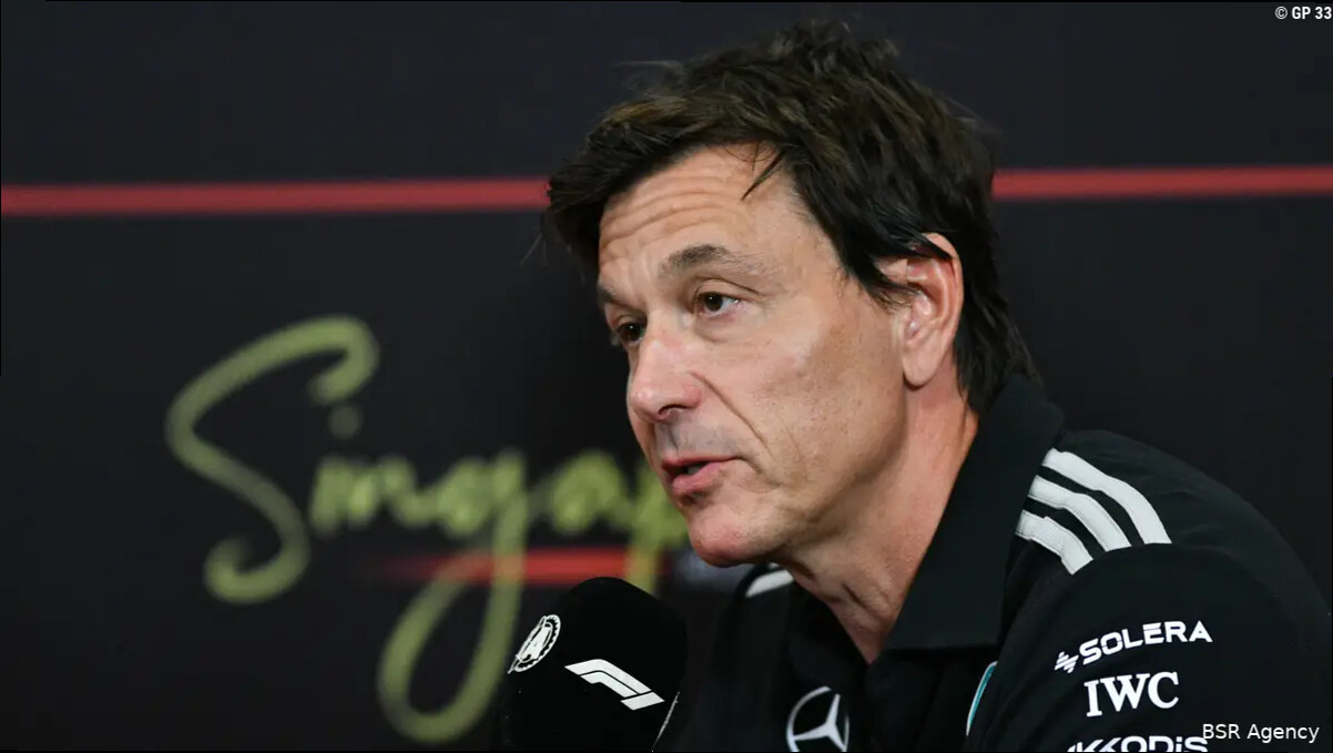 Toto Wolff komt met bizarre voorspelling voor 2027 na zien van Max Verstappen