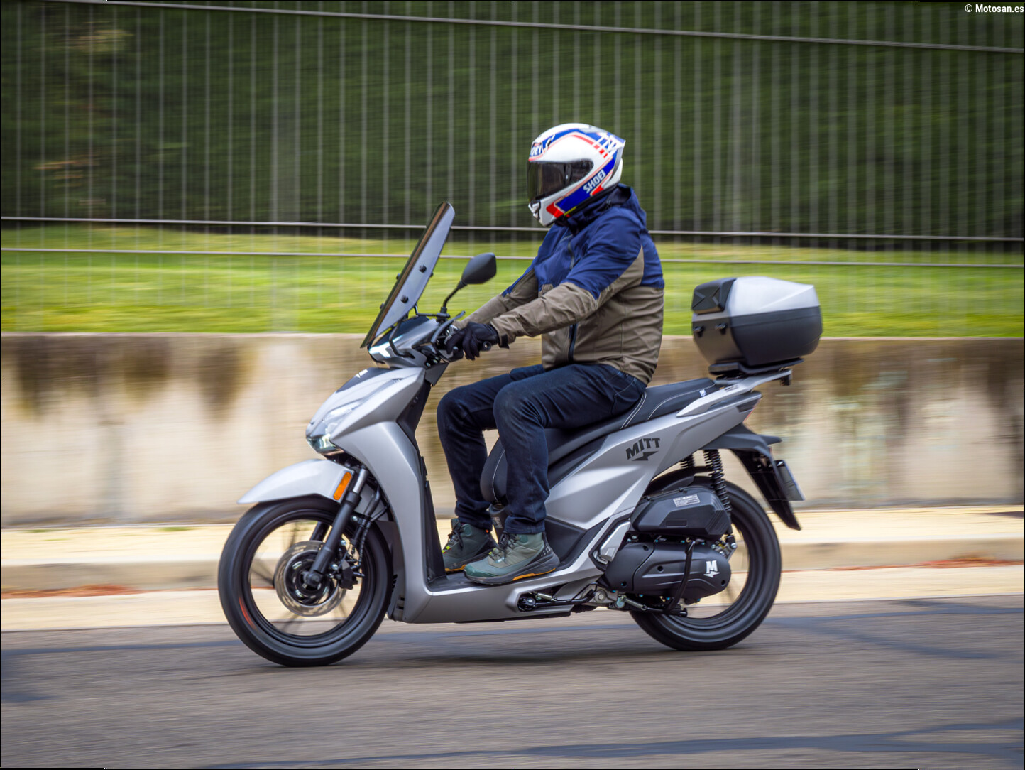 PRUEBA | MITT Alto 125, sorprende por su equipamiento