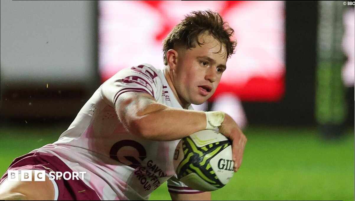 Scarlets wing Page tipped for huge Wales future