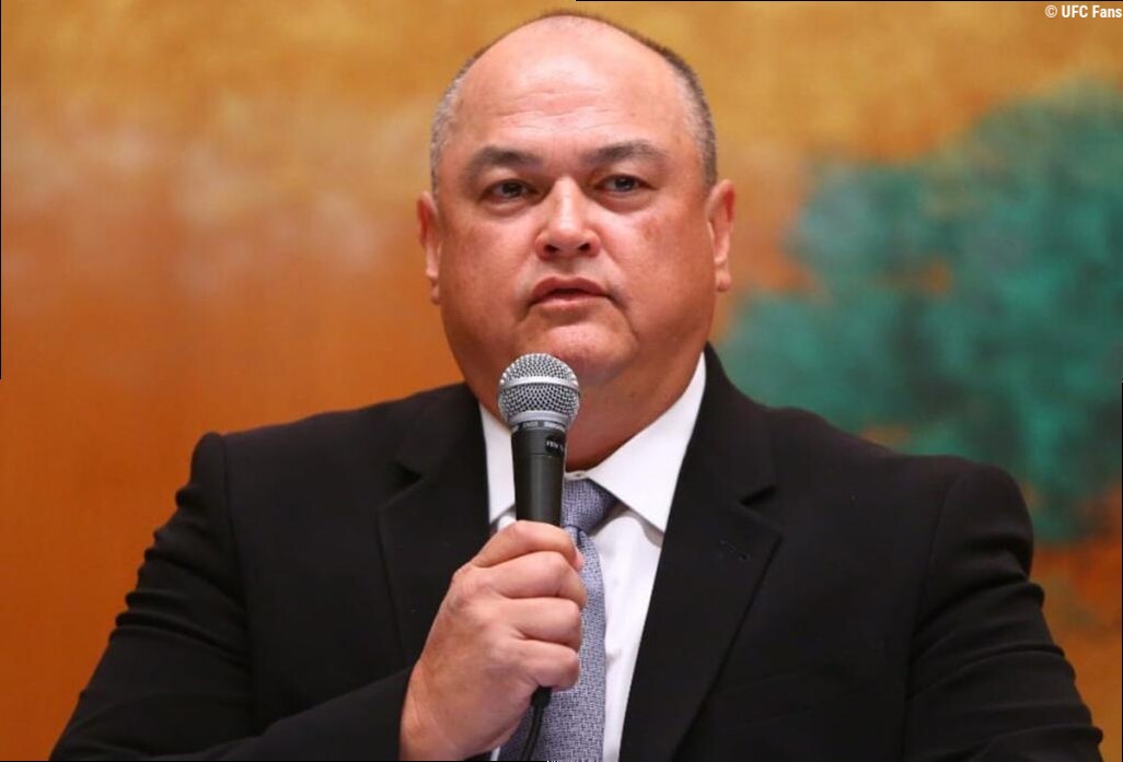 Ki MMA : Scott Coker veut autoriser les coups de genou à la tête sur un adversaire au sol
