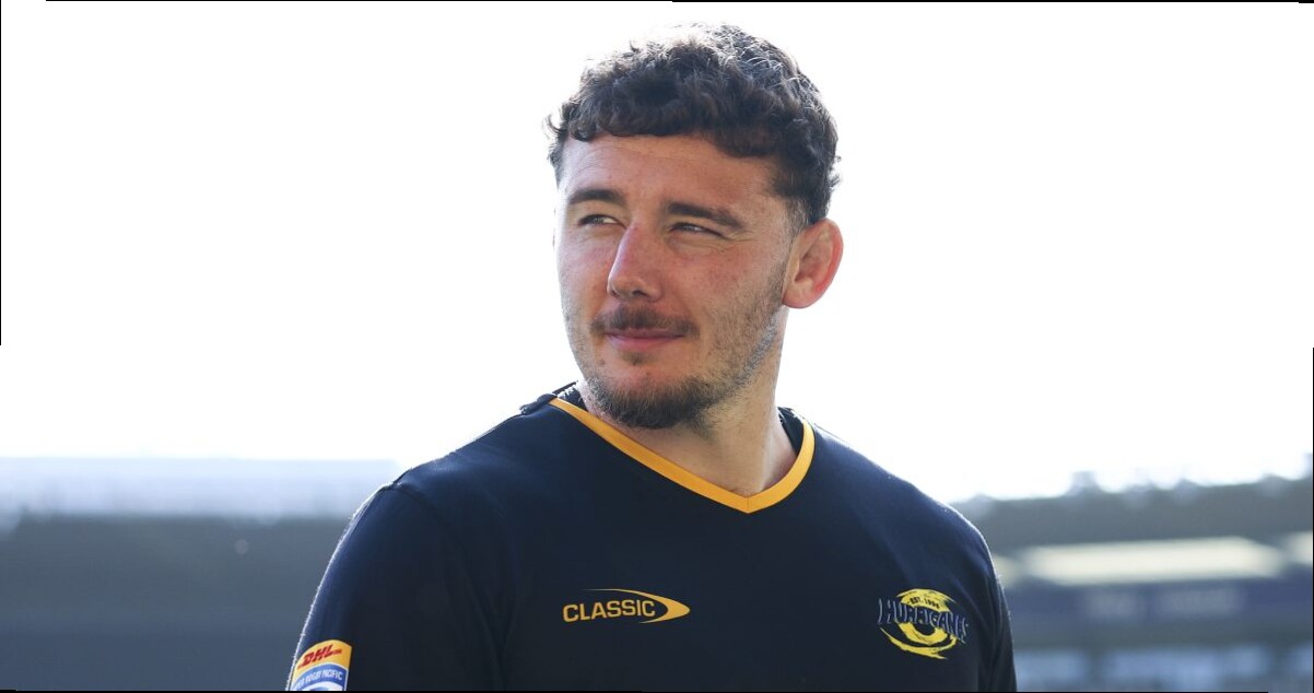 Hurricanes continue signing spree with new deal for Maori All Black Devery
