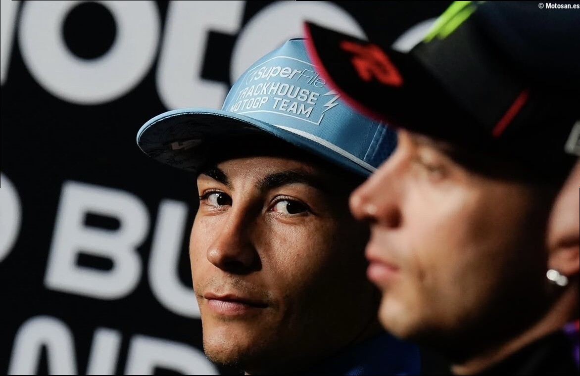 Raúl Fernández bromea sobre la reunión de Aprilia en Australia: "No ha sido una reunión, ha sido un café"