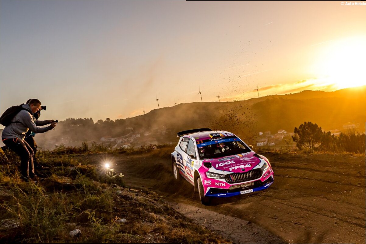 Sarah Rumeau et Julie Amblard partent en tonneaux sur l'ES7 du Rallye 6 Cities North of Portugal